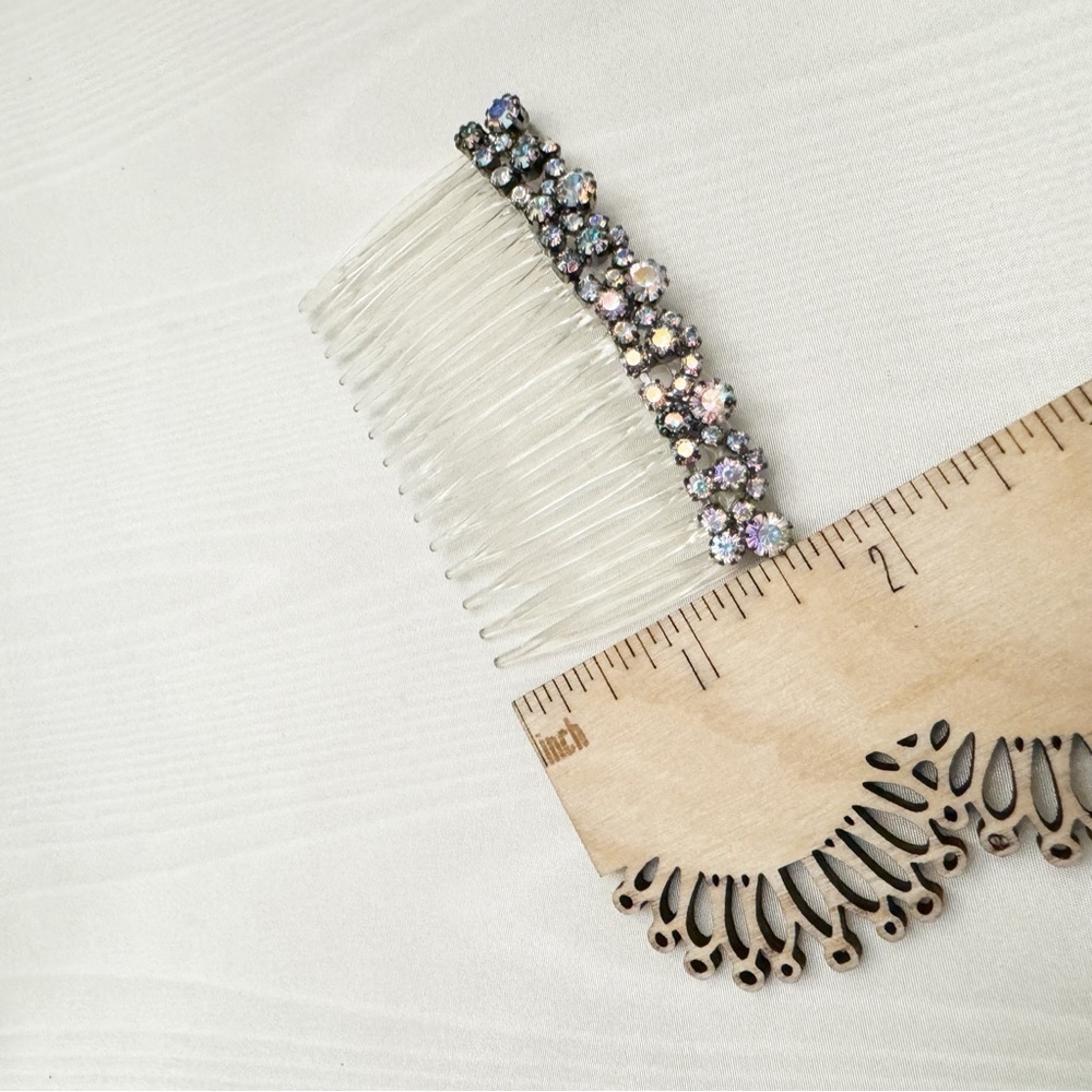 Vintage Aurora Borealis Crystal Rhinestone Side Hair Comb - Picture 7 of 7